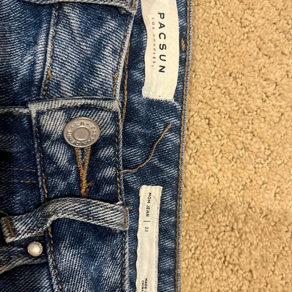 Pacsun mom jeans - Picture 2 of 3
